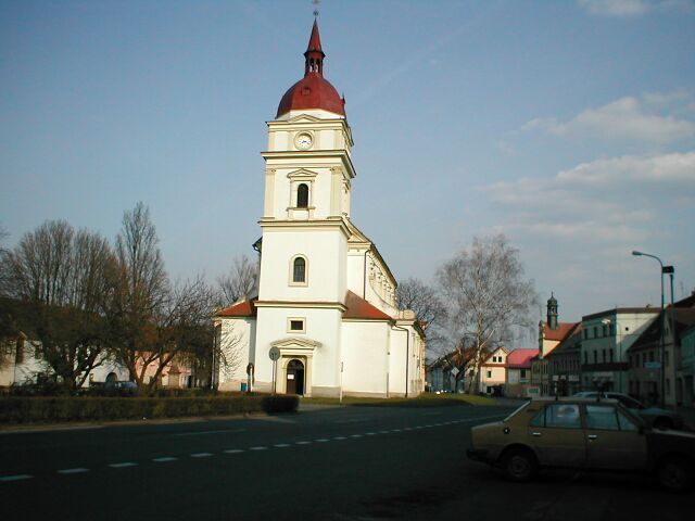 Fotka kostela z 15.4.2003
